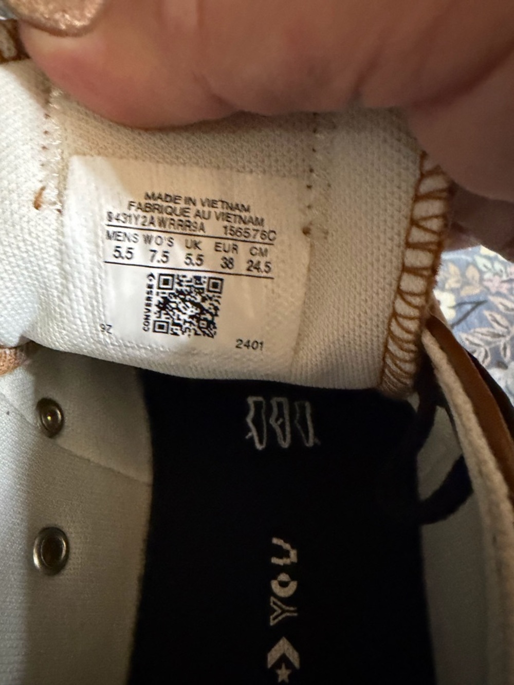 Converse Brown Leather Low Top Sneakers with Black Laces - Picture 5 of 5